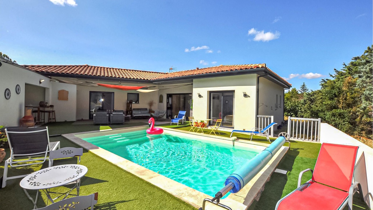 Photo of Outdoor in Treilles