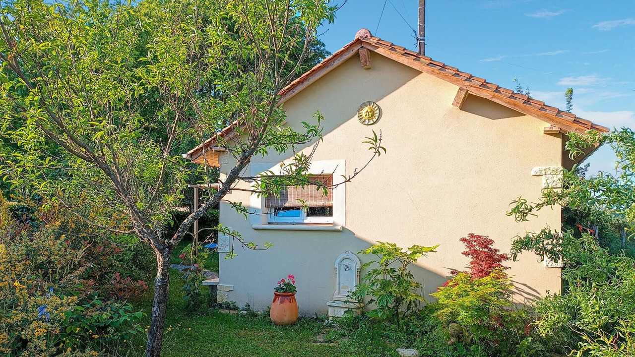 Photo of Others in Saint-Andre-dAllas