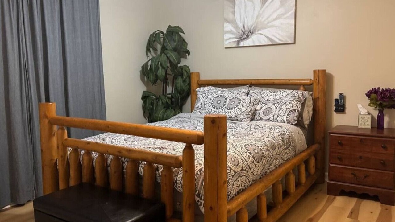 Photo of Bedroom in McHenry