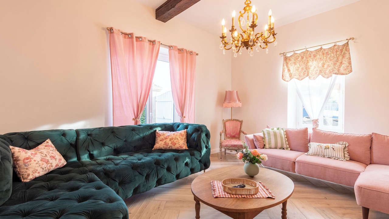 Photo of Livingroom in Saint-Georges-de-Montaigu