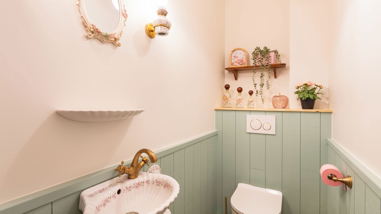 Photo of Bathroom in Saint-Georges-de-Montaigu