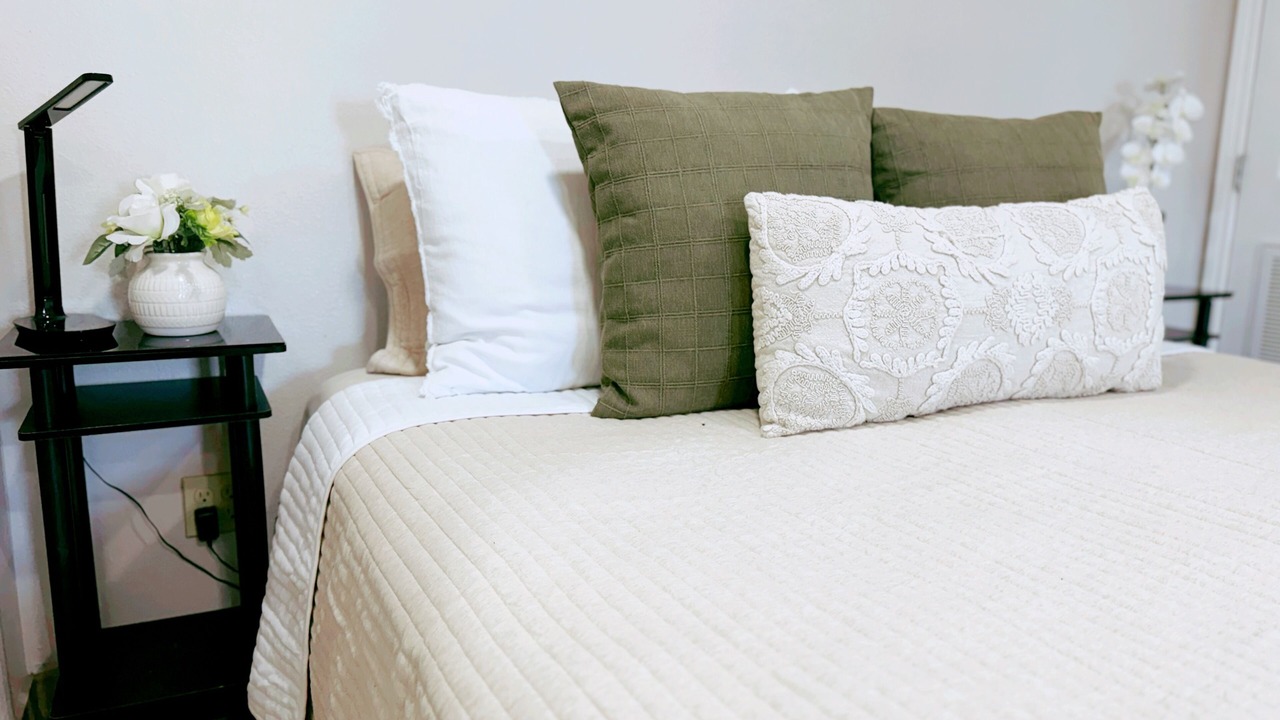 Photo of Bedroom in Eastern Division