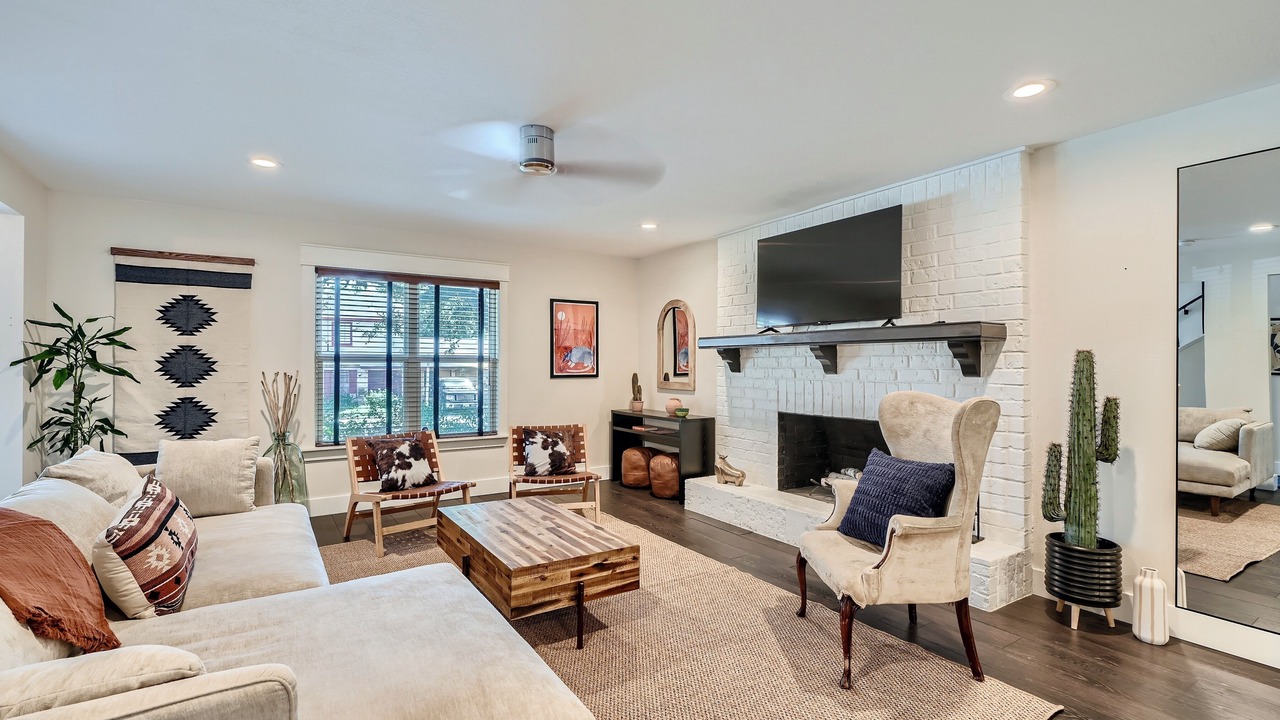 Photo of Livingroom in Sweetbriar