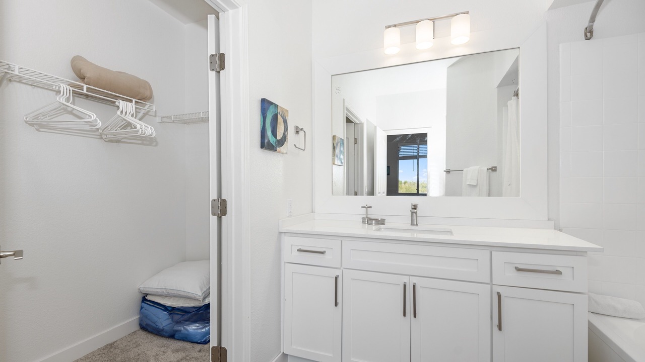 Photo of Bathroom in McDowell Mountain Apartments