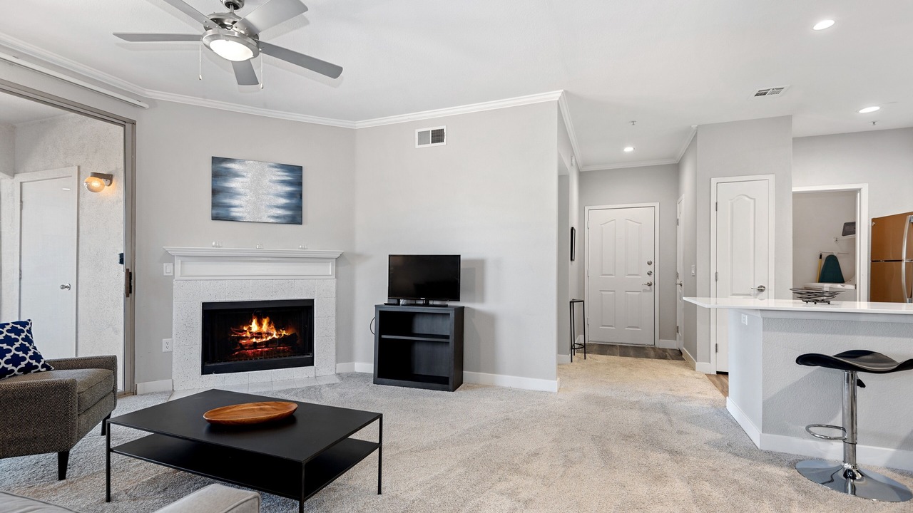 Photo of Livingroom in McDowell Mountain Apartments