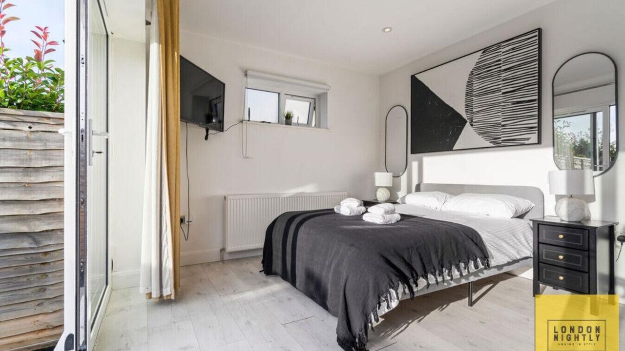 Photo of Bedroom in Old Malden