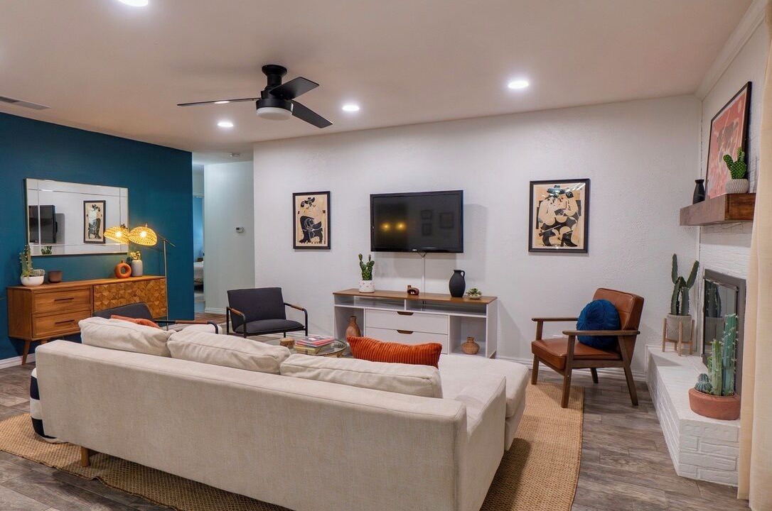 Photo of Livingroom in Sweetbriar