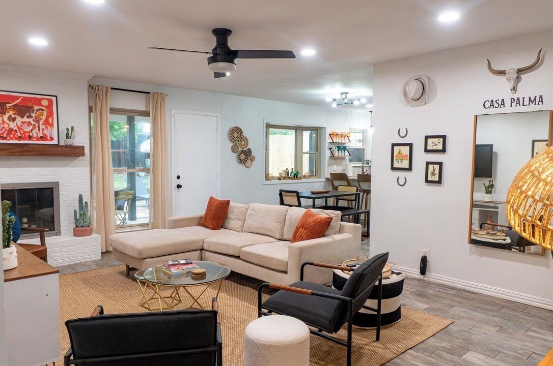 Photo of Livingroom in Sweetbriar