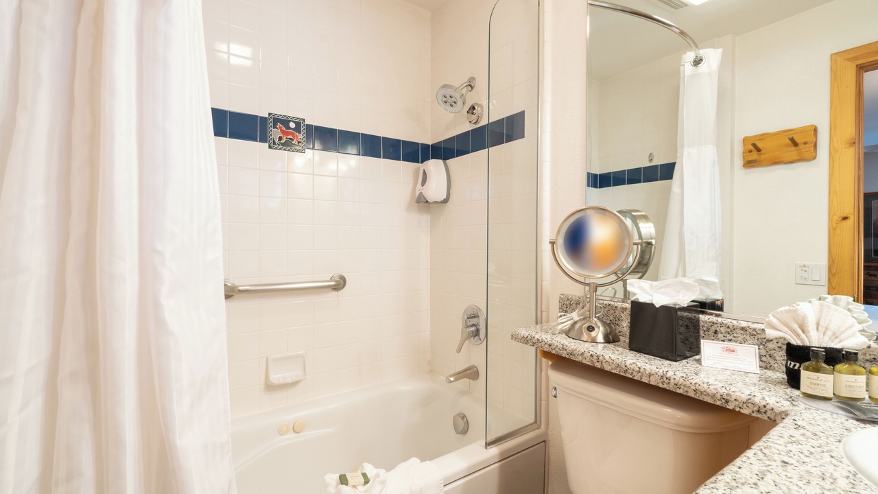 Photo of Bathroom in Tahoya Shores