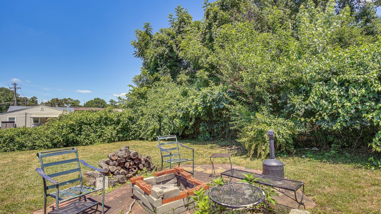 Photo of Outdoor in Airport Township