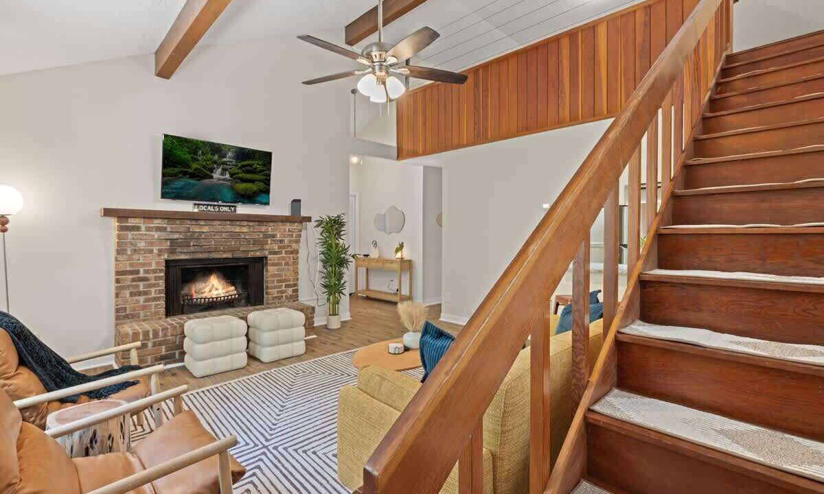 Photo of Livingroom in Jacksonville