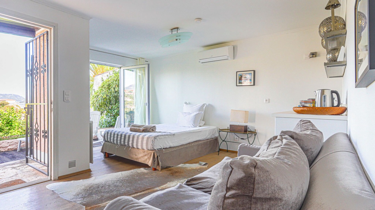 Photo of Livingroom in Saint Pierre de Feric