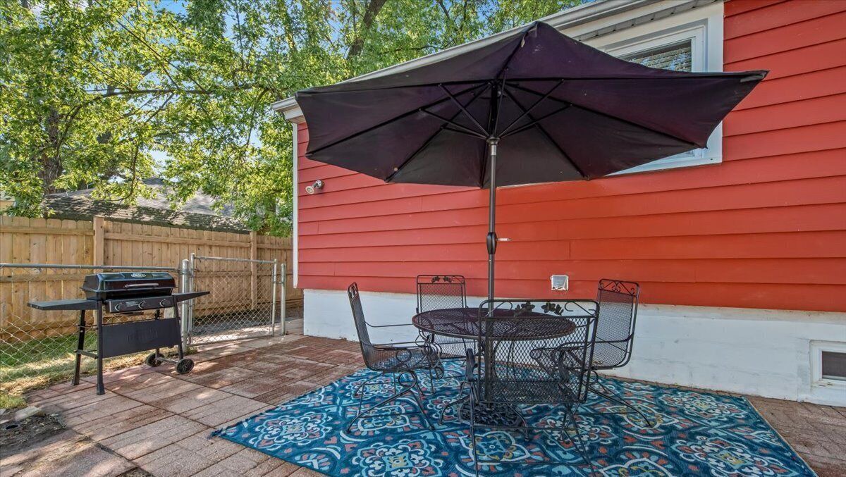 Photo of Outdoor in Island Lake