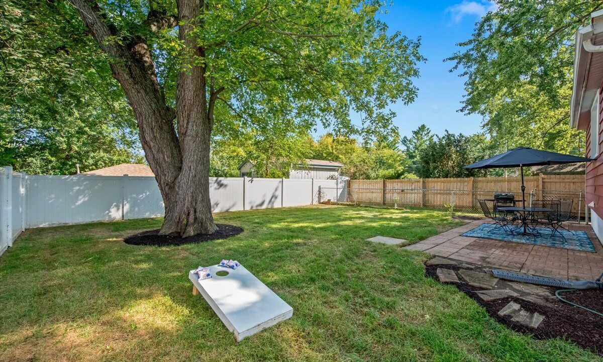 Photo of Outdoor in Island Lake