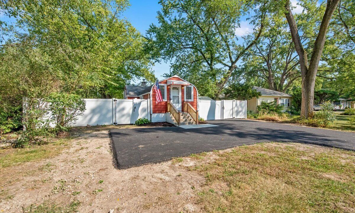 Photo of Outdoor in Island Lake