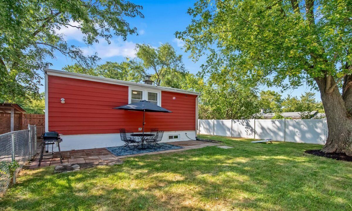 Photo of Outdoor in Island Lake