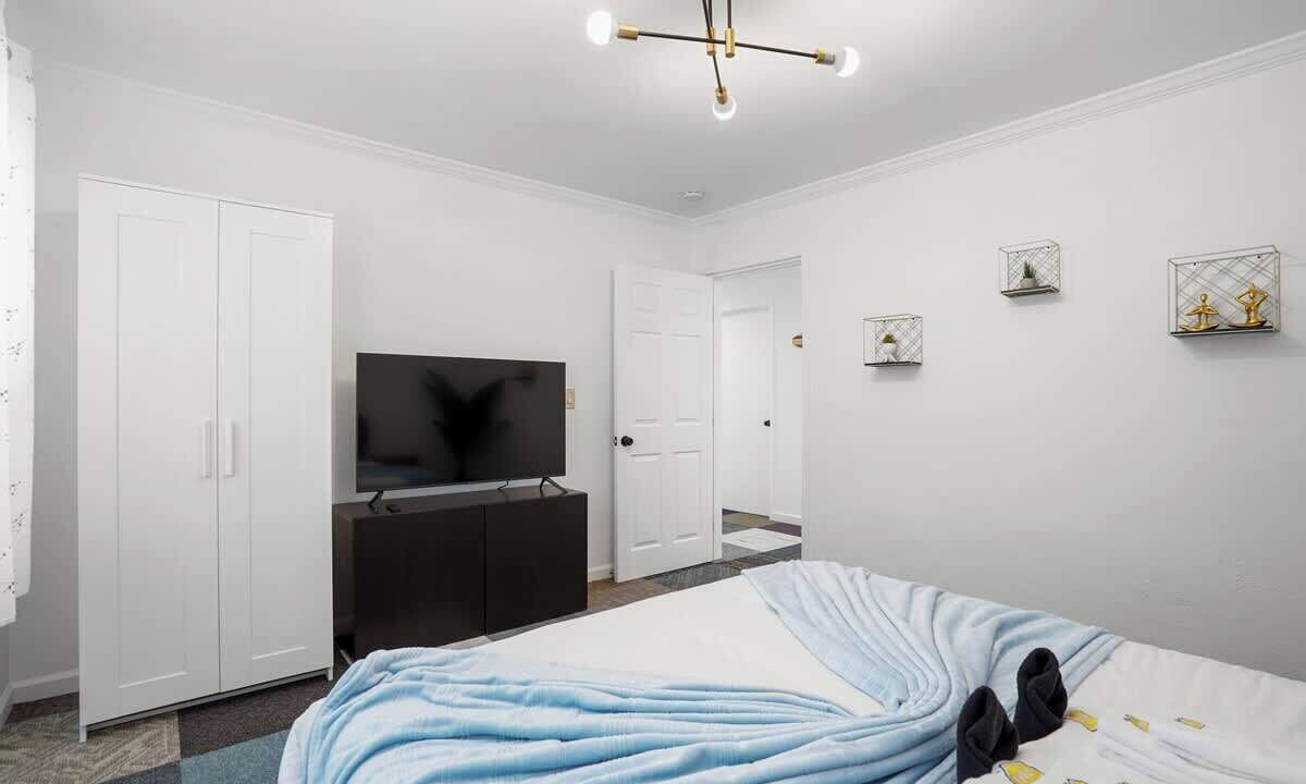 Photo of Bedroom in Sharp Park