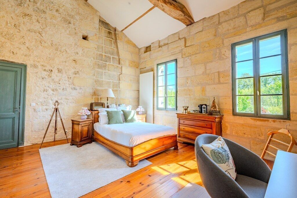 Photo of Bedroom in Grezillac