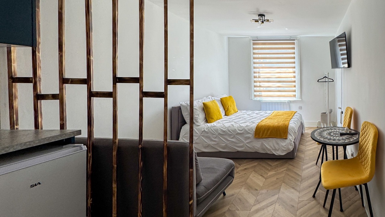 Photo of Others in Tottenham Green