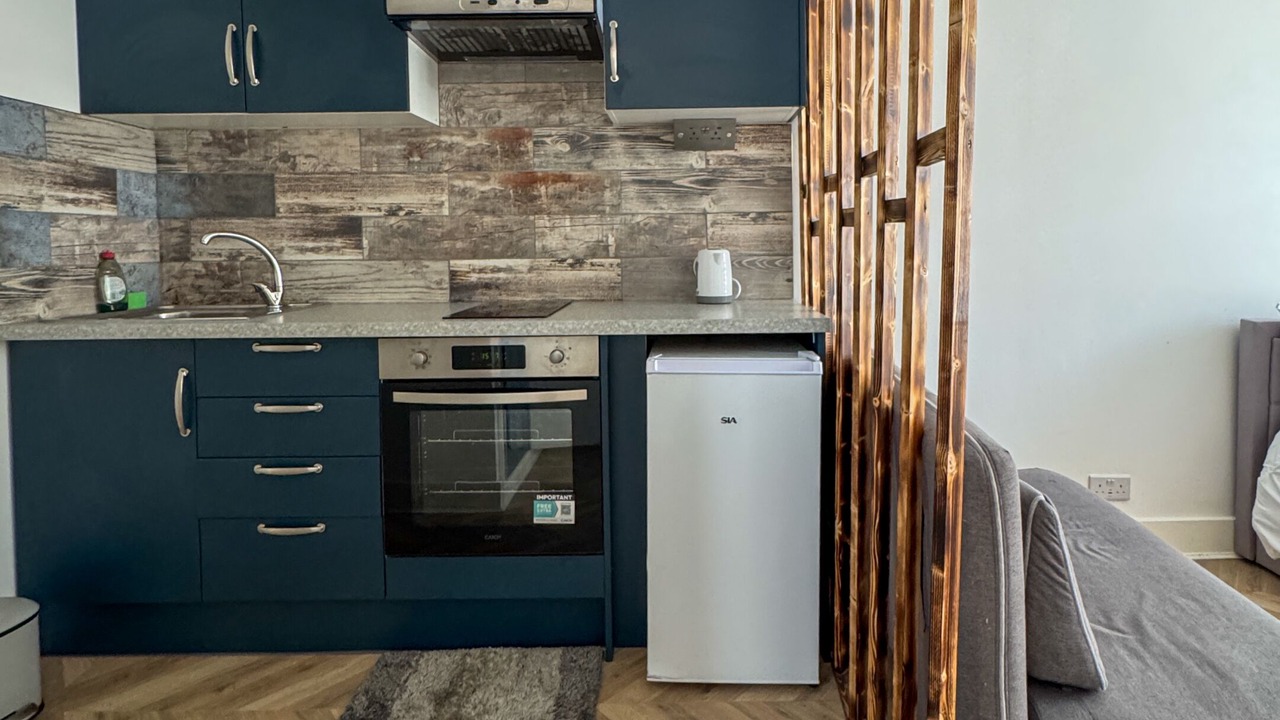 Photo of Others in Tottenham Green