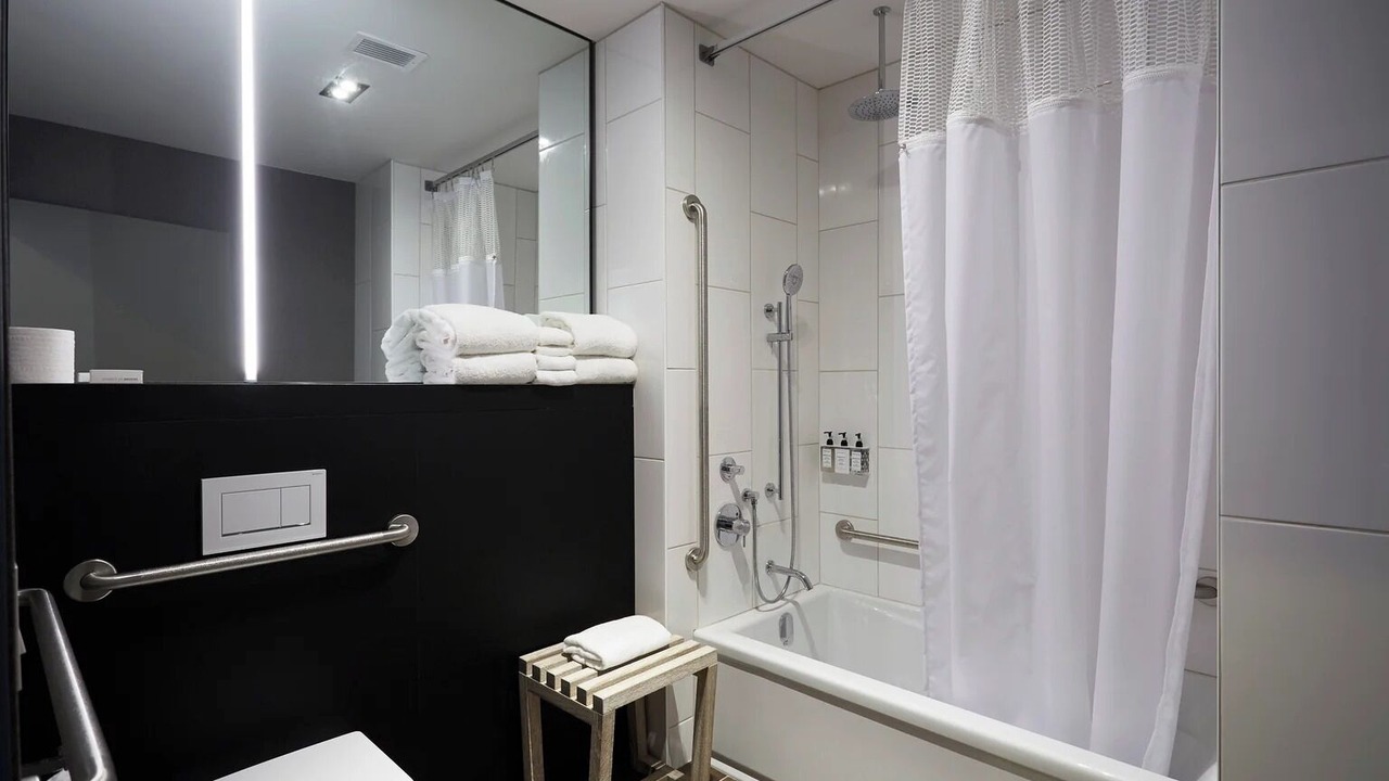 Photo of Bathroom in Brossard