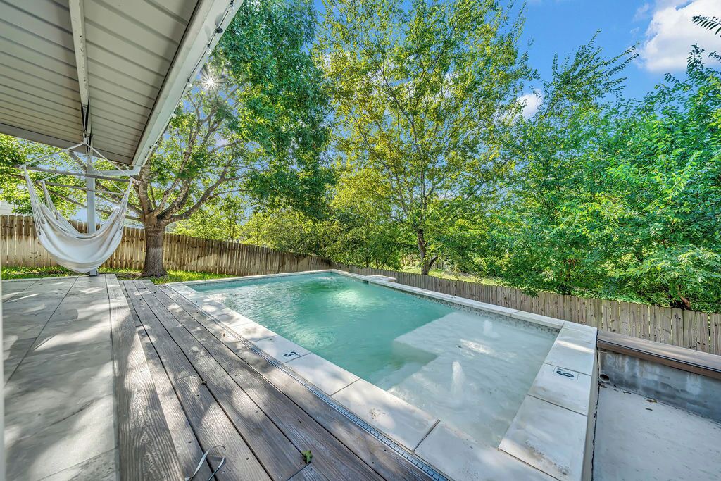 Photo of Outdoor in Parkwood