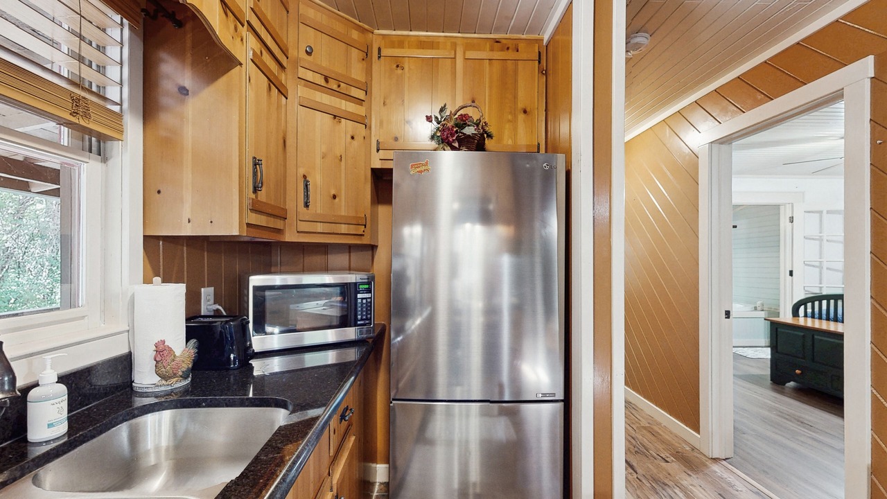 Photo of Kitchen in Screamer Mountain