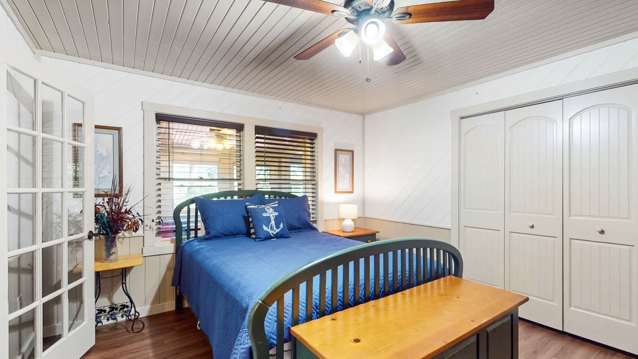Photo of Bedroom in Screamer Mountain