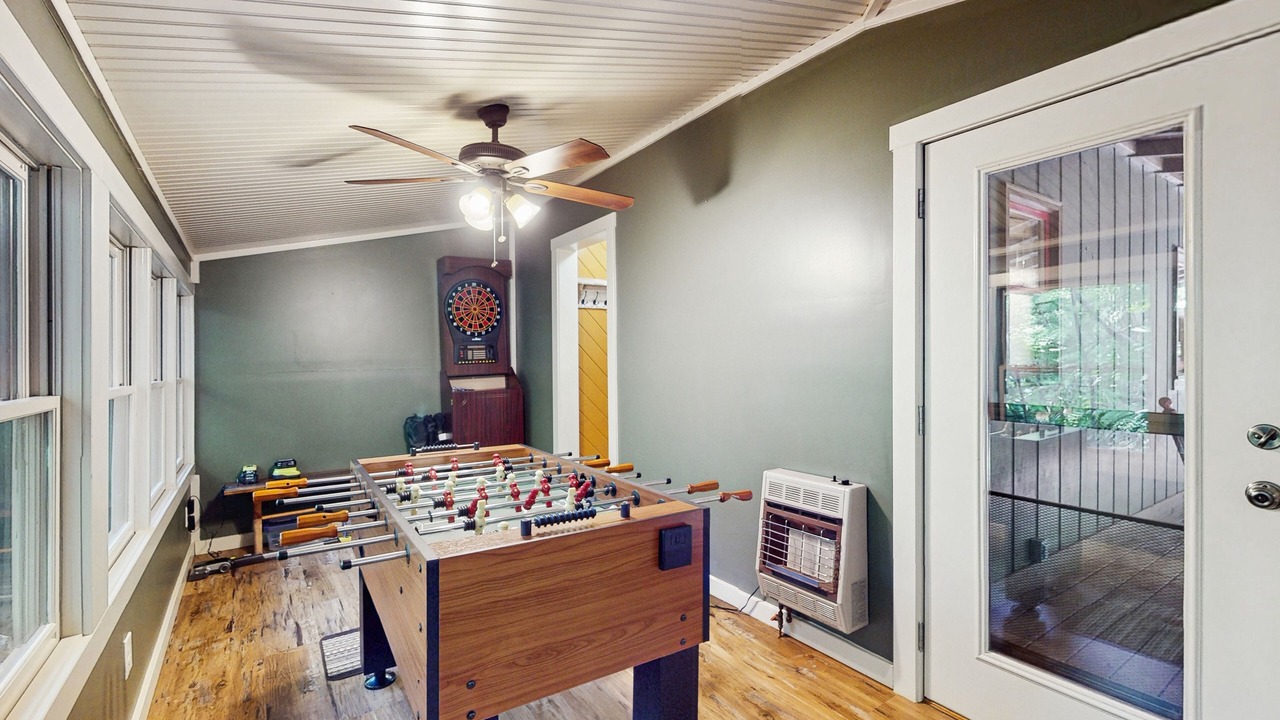 Photo of Bedroom in Screamer Mountain