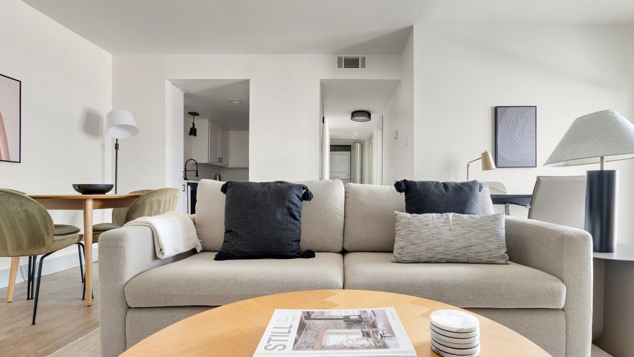 Photo of Livingroom in Waller Creek District