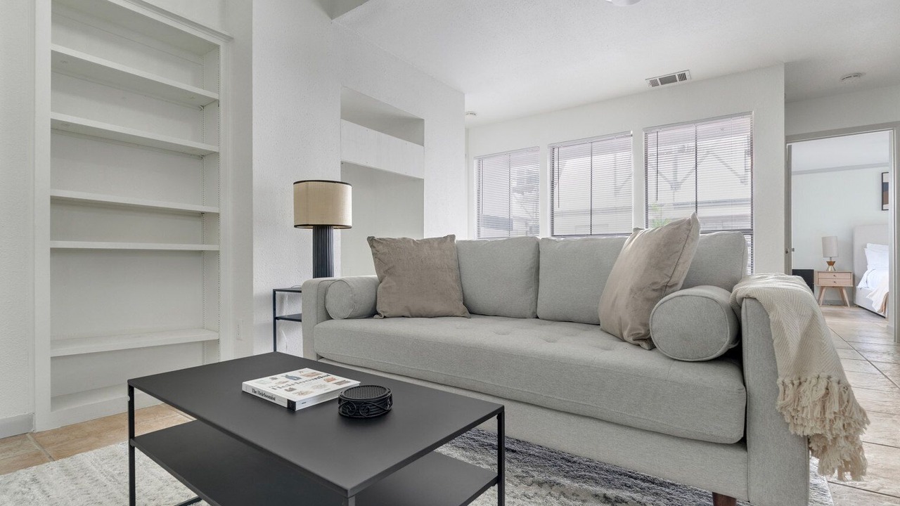 Photo of Livingroom in Waller Creek District