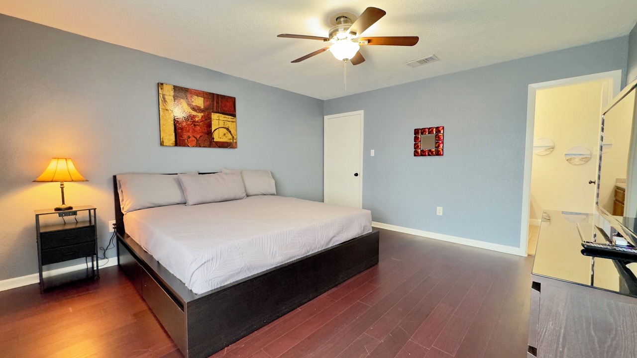 Photo of Bedroom in Clodine