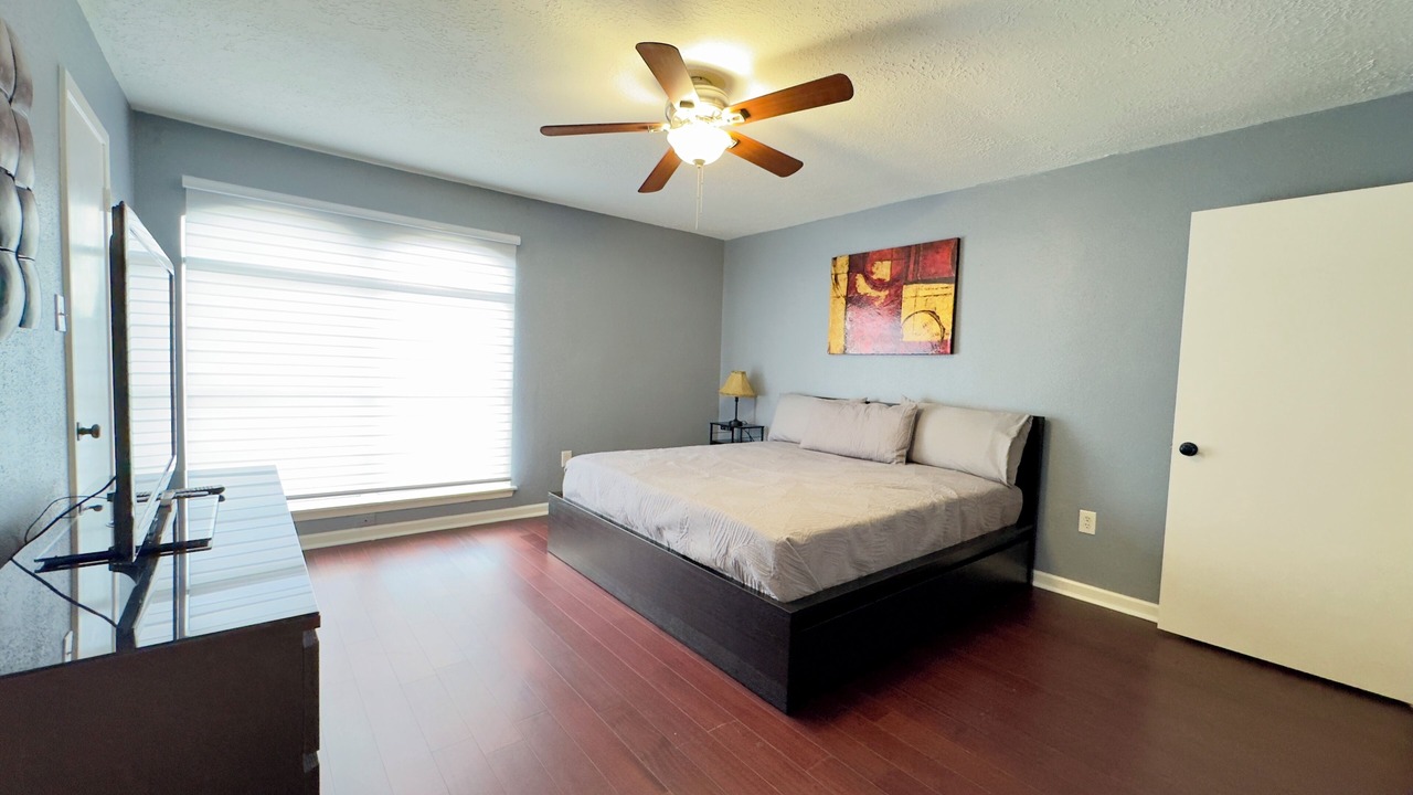 Photo of Bedroom in Clodine