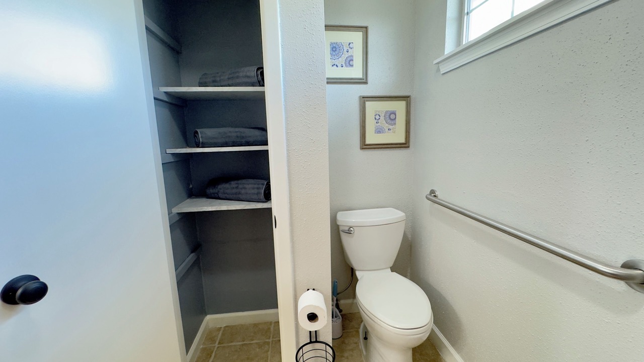 Photo of Bathroom in Clodine