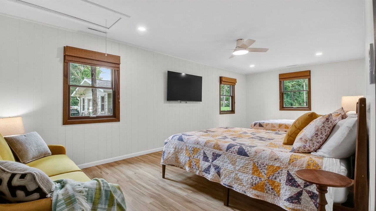 Photo of Bedroom in New Post
