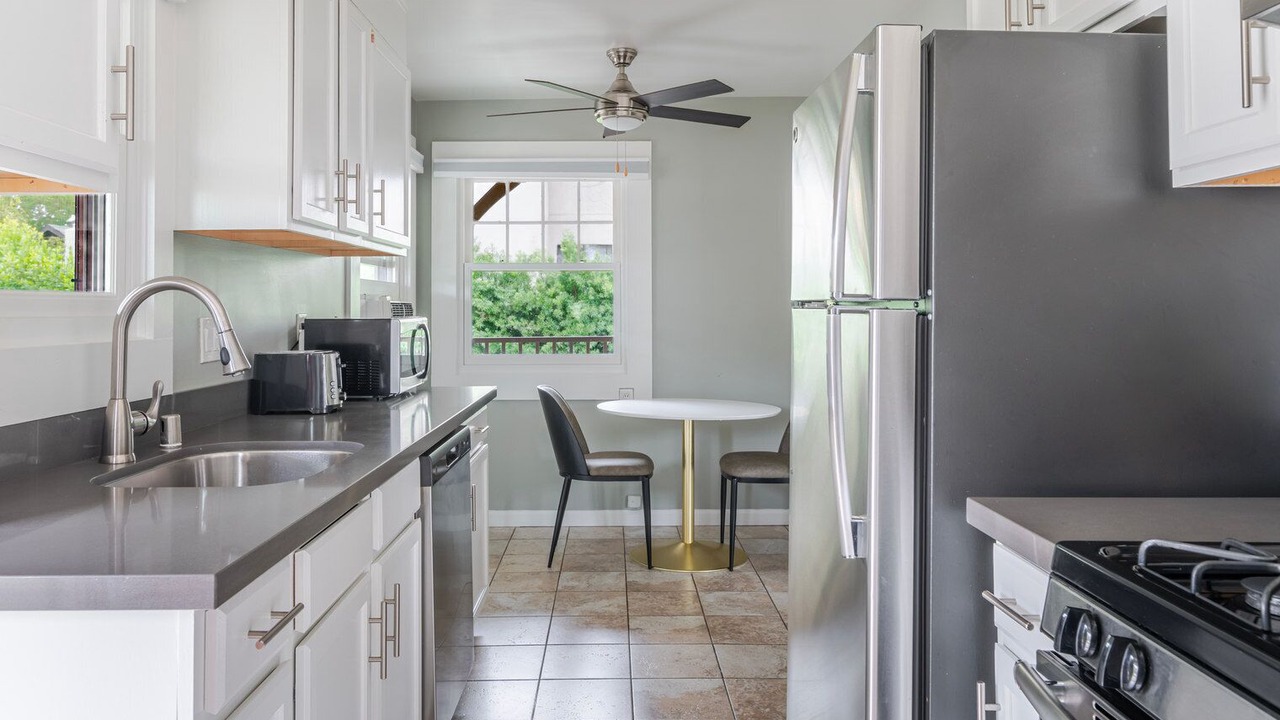 Photo of Kitchen in Downtown North