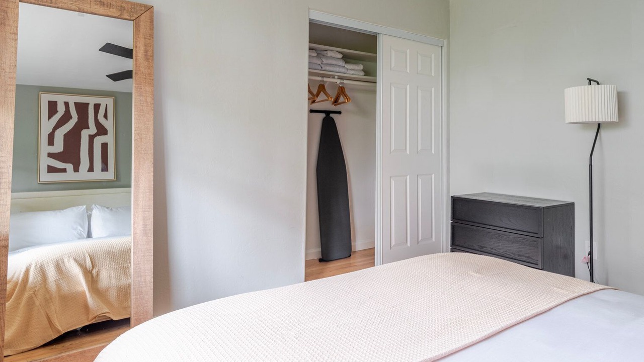 Photo of Bedroom in Downtown North