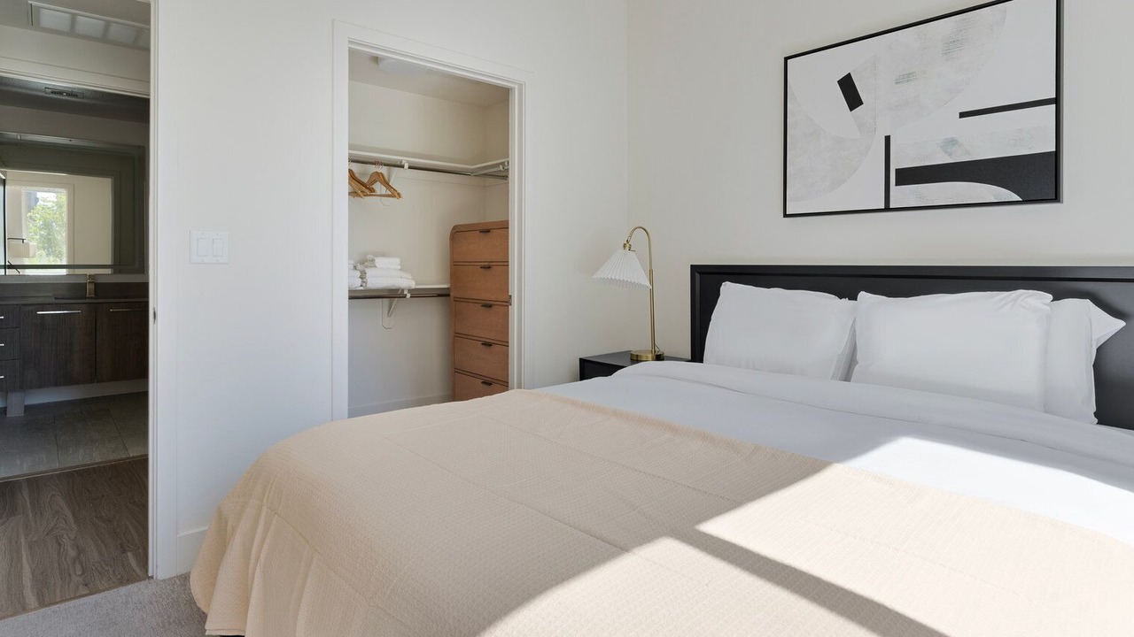 Photo of Bedroom in Mountain View