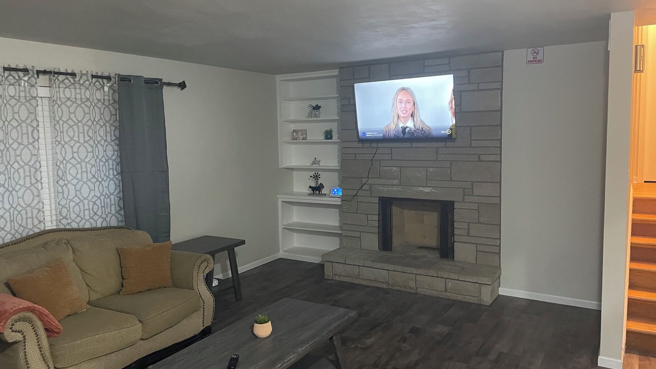 Photo of Livingroom in Jefferson City
