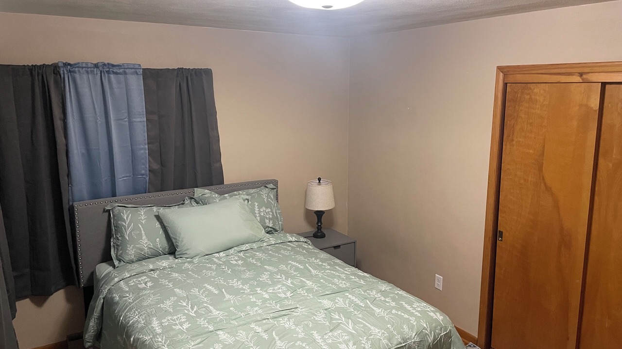 Photo of Bedroom in Jefferson City