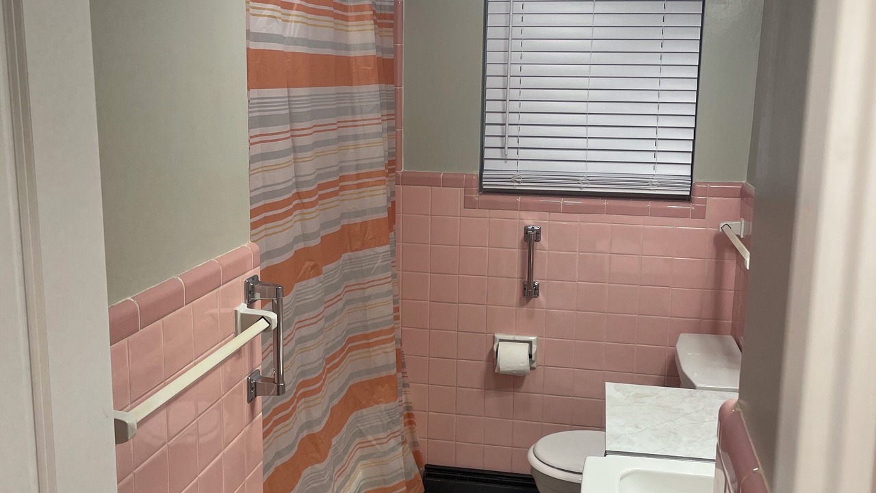 Photo of Bathroom in Jefferson City