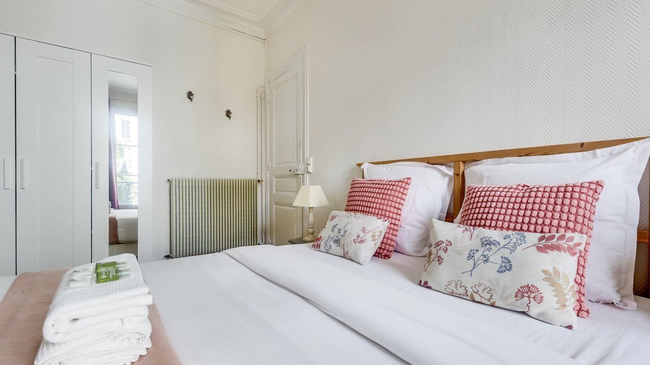 Photo of Bedroom in 5th Arrondissement