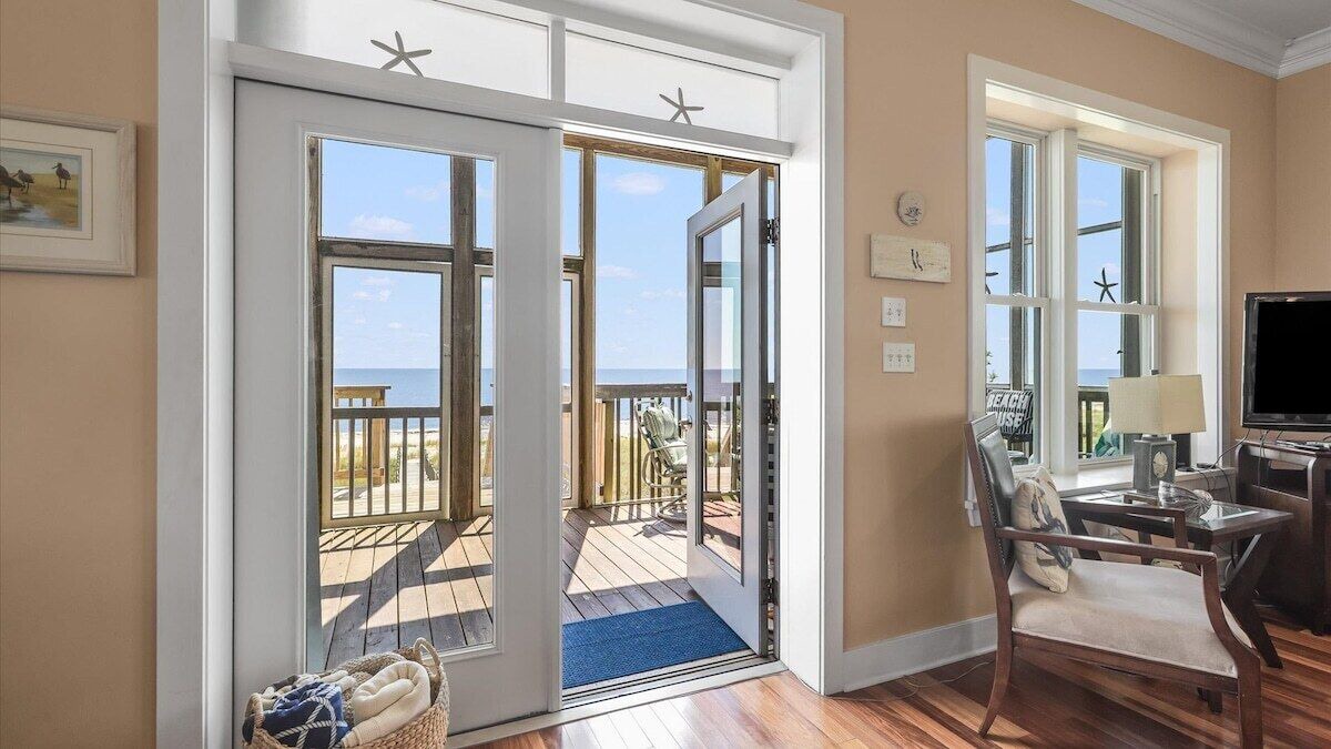 Photo of Livingroom in Alligator Point