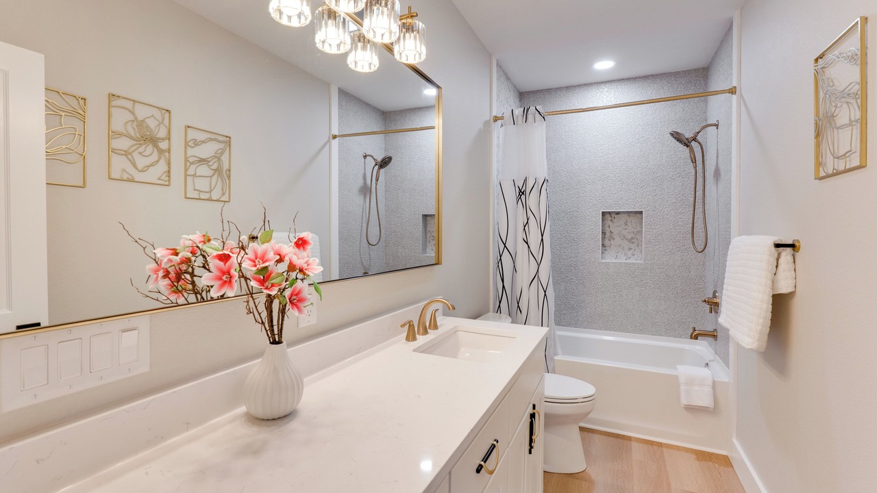Photo of Bathroom in Brasstown