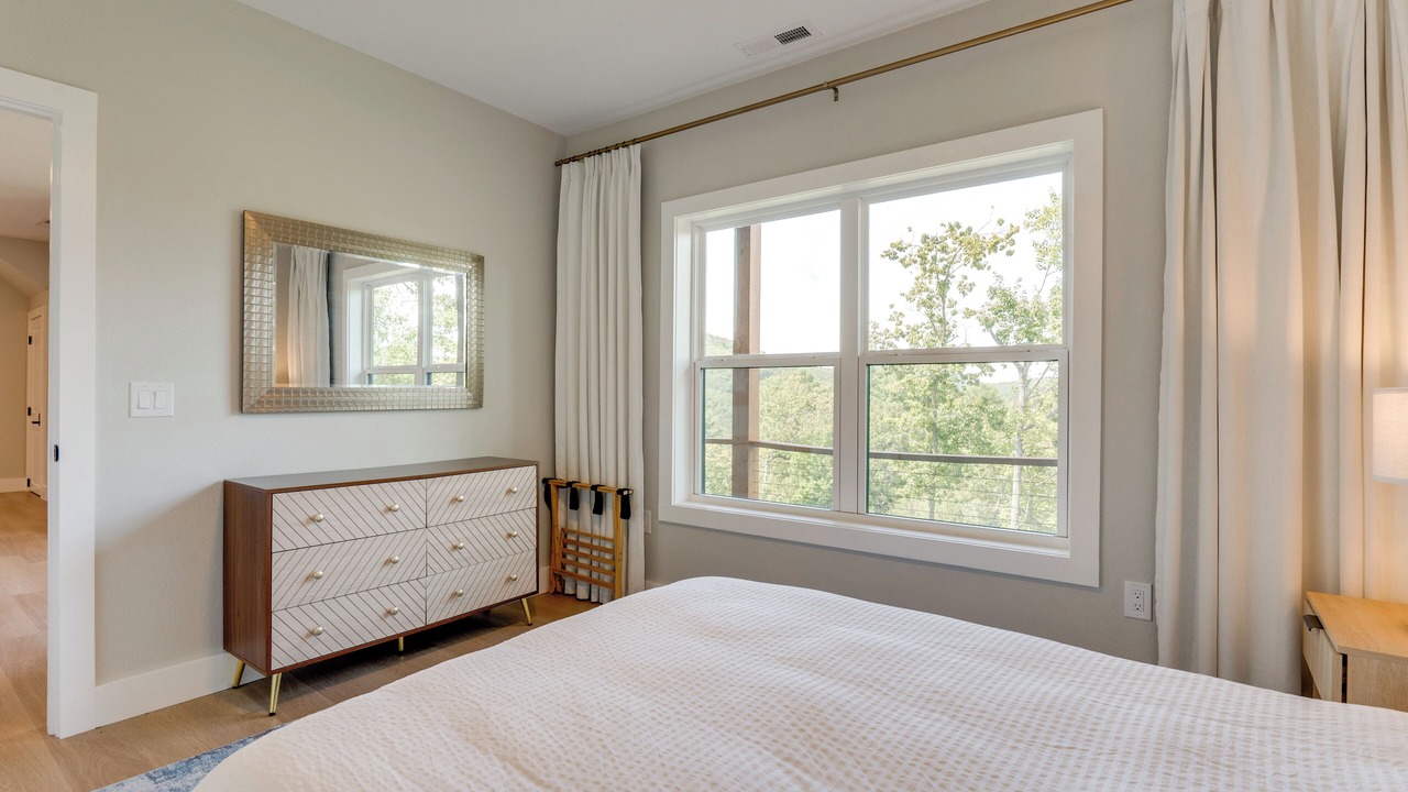 Photo of Bedroom in Brasstown