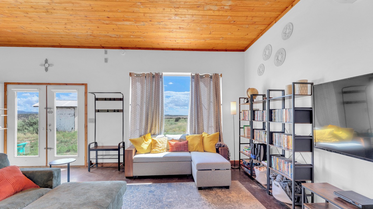 Photo of Livingroom in Claunch