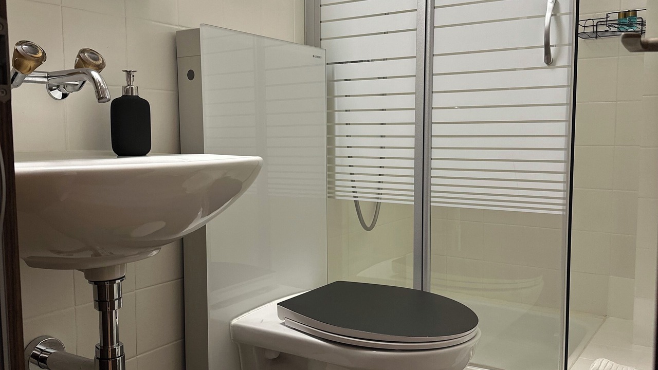 Photo of Bathroom in Einigen