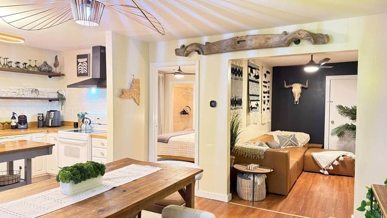 Photo of Others in Hudson