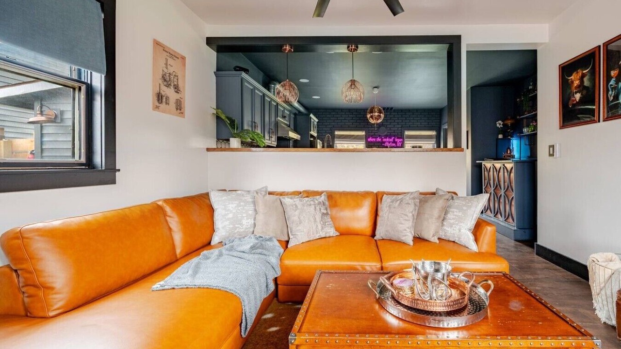 Photo of Livingroom in Hudson