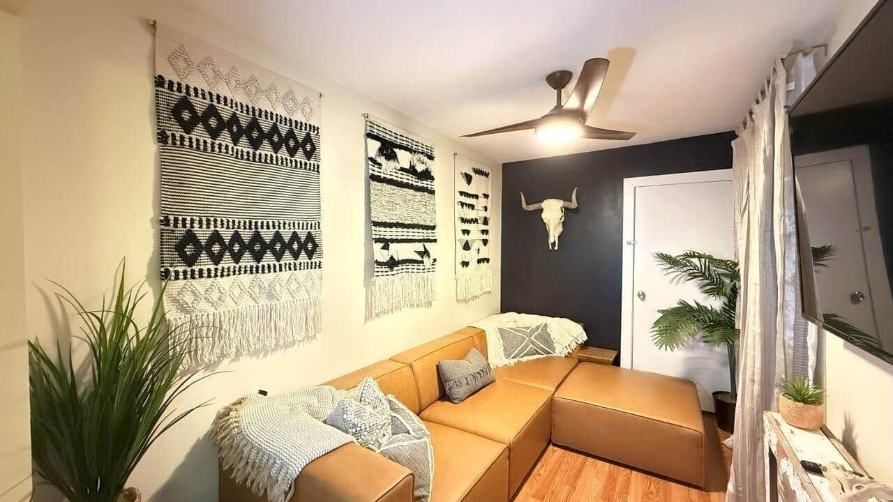 Photo of Livingroom in Hudson